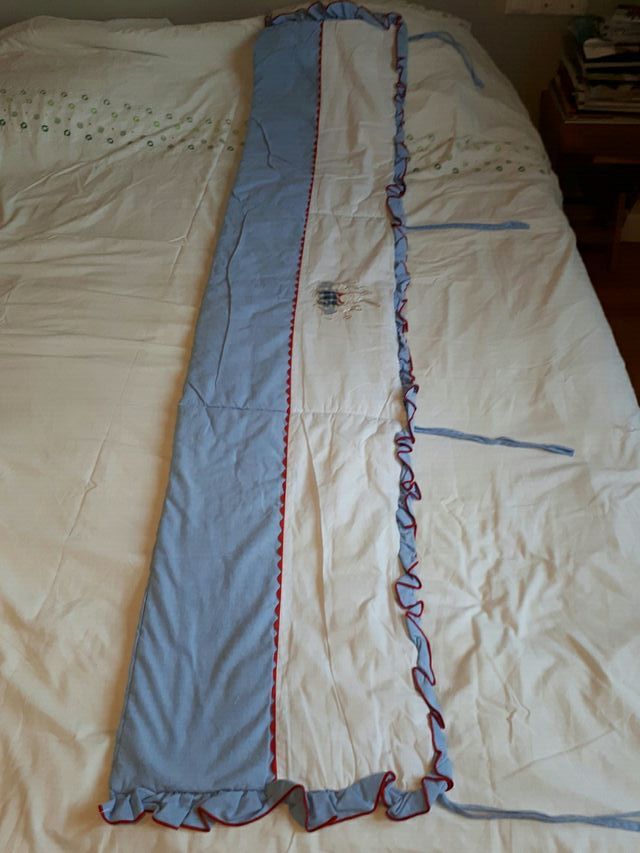 conjunto protector de cuna y colcha