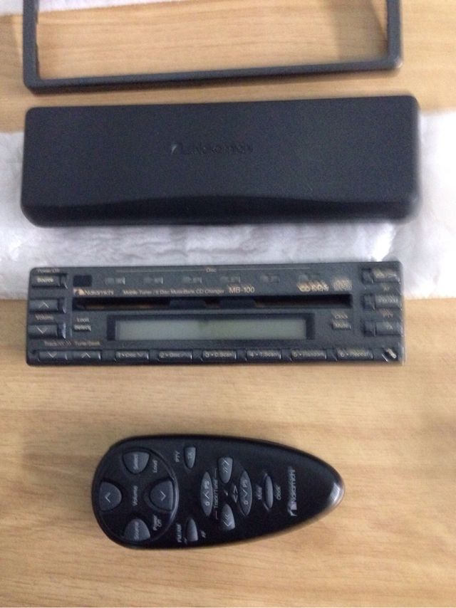 RADIO CD NAKAMICHI MB100