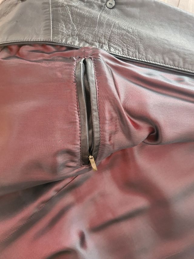 Americana piel blandita negra