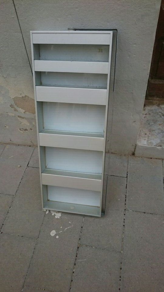 espejo ordenador de lavado giratorio.