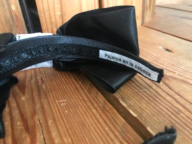 Fita de cabeça preta