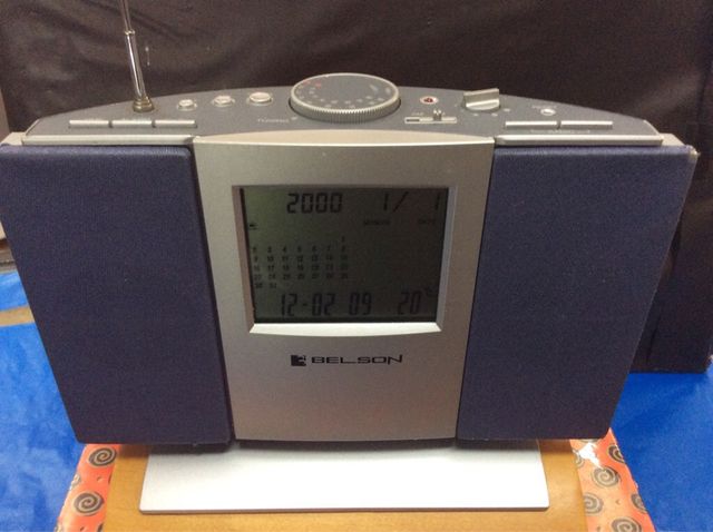 Radio Reloj BELSON a pilas