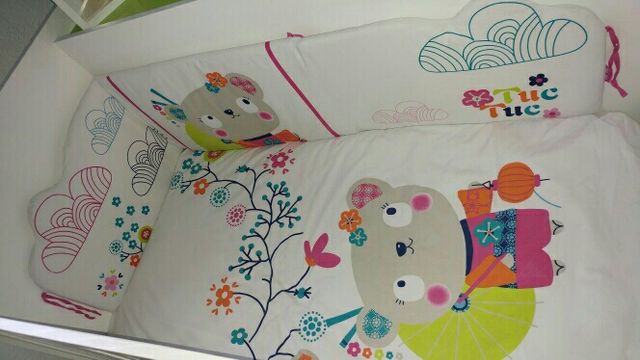 Conjunto edredón y chichonera Tuctuc