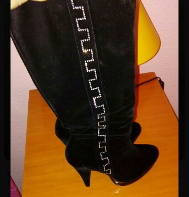 botas negras a estrenar