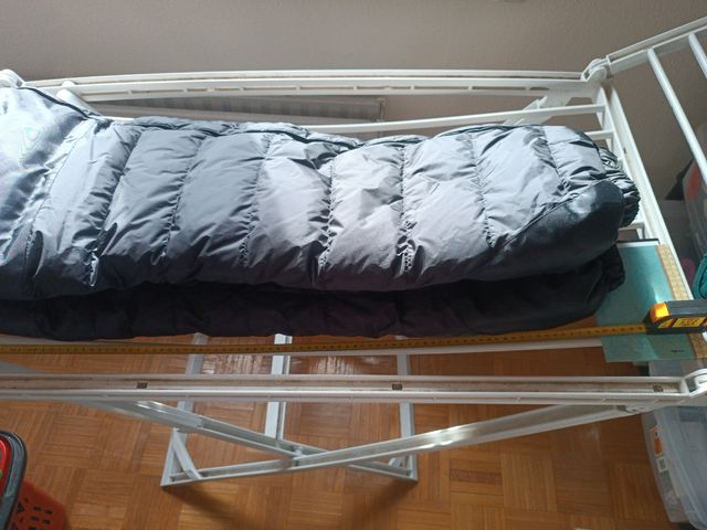 Peto plumas,expedición,color negro, talla L