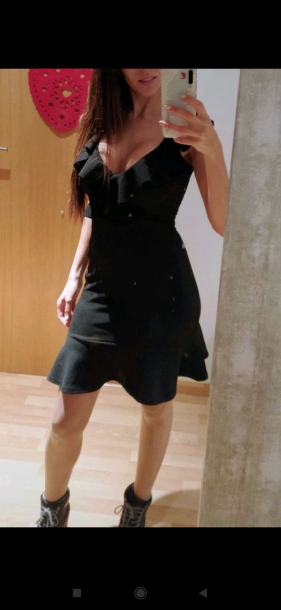 vestido lipsy london 34