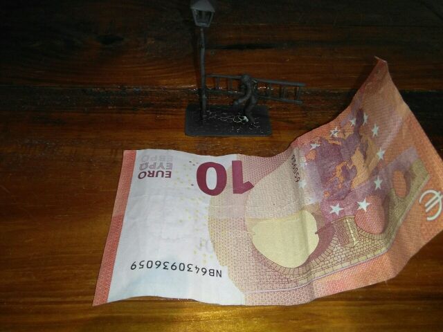 FiguriTa de estaño ,