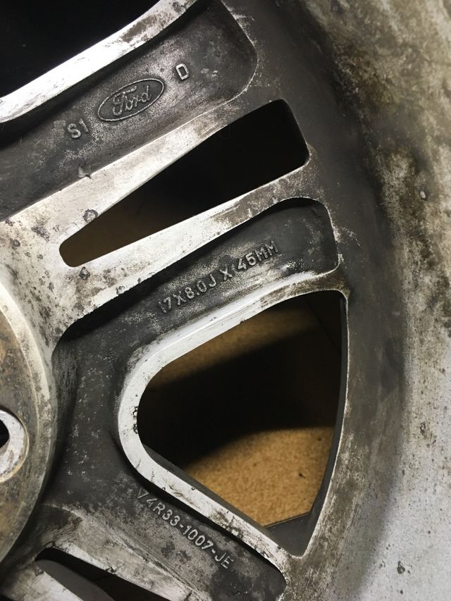 4 llantas ford mustang 17"