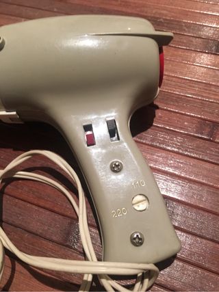 Secador de pelo antiguo Moulinex de segunda mano por 12 € en Secador de pelo antiguo Moulinex de segunda mano por 12 € en