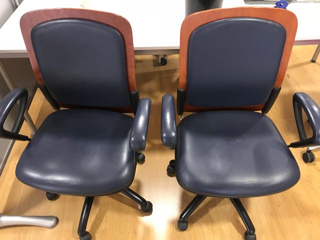 Sillas oficina negras (precio por unidad) de segunda mano por 45 ... Sillas oficina negras (precio por unidad) de segunda mano por 45 ...