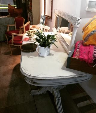 Mesa comedor ovalada de segunda mano en Barcelona en WALLAPOP Mesa comedor ovalada de segunda mano en Barcelona en WALLAPOP