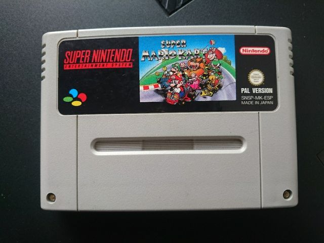 Super Mario Kart - Super Nintendo.