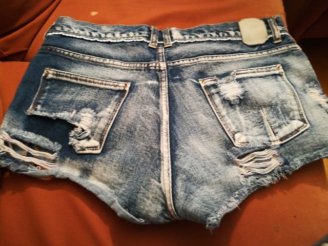 Pantalón corto Bershka T-38