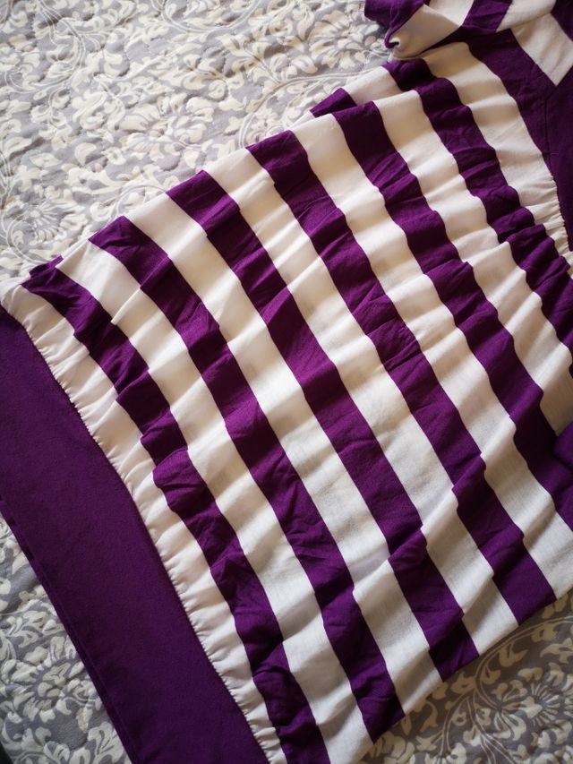 Top Rayas blanco y morado. Talla M