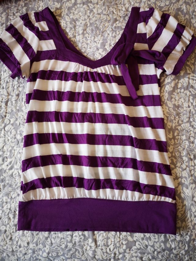 Top Rayas blanco y morado. Talla M