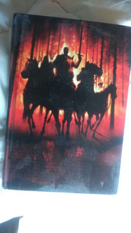 El Cuarto Jinete de segunda mano por 10 € en Bormujos en WALLAPOP El Cuarto Jinete de segunda mano por 10 € en Bormujos en WALLAPOP