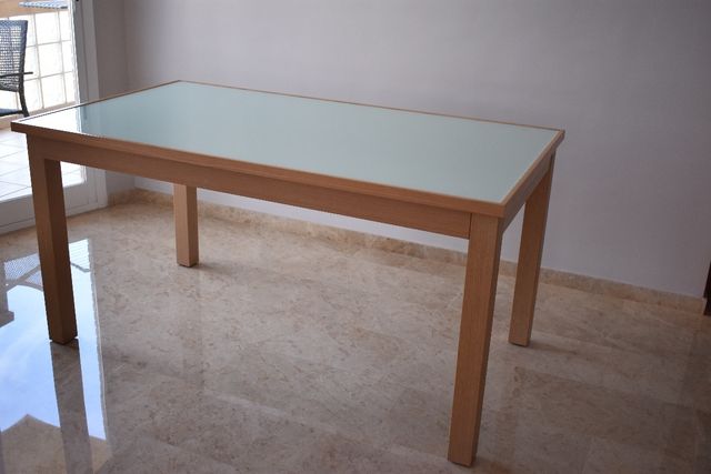 Mesa comedor de cristal y madera de segunda mano por 128 € en ... Mesa comedor de cristal y madera de segunda mano por 128 € en ...