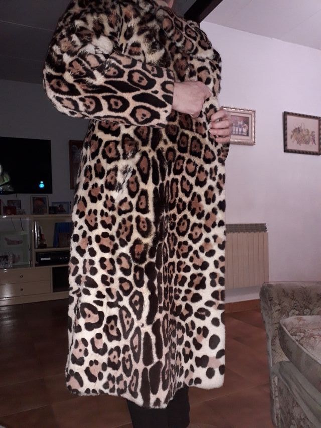 abrigo piel moutone estampado