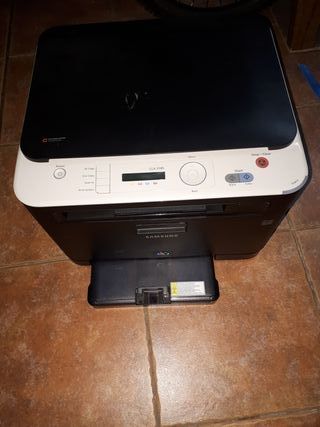 Impresora Samsung CLX-3185 de segunda mano por 80 EUR en Almendralejo en  WALLAPOP