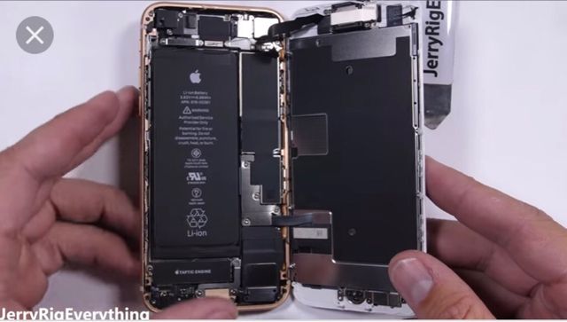 Ripara schermo iphone 7 8