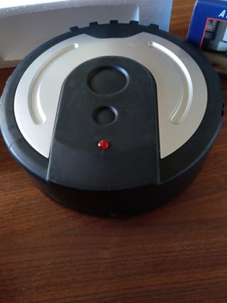 Robot limpiasuelos inalámbrico USGO de segunda mano por 20 EUR en Zaragoza  en WALLAPOP