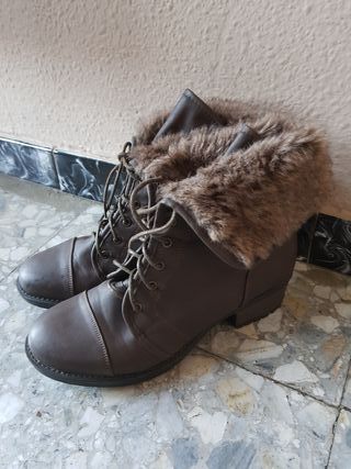 Botas marrones de piel del Marypaz de segunda mano por 15 EUR en Badalona  en WALLAPOP