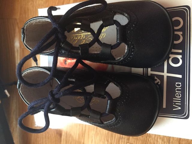 Zapatos de bebé talla 16