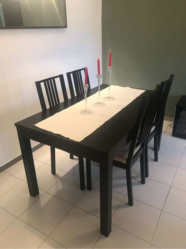 Mesa comedor Ikea de segunda mano por 155 € en Badalona en WALLAPOP Mesa comedor Ikea de segunda mano por 155 € en Badalona en WALLAPOP