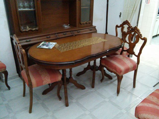 Mesa comedor antigua madera + 6 sillas de segunda mano por 180 € en ... Mesa comedor antigua madera + 6 sillas de segunda mano por 180 € en ...