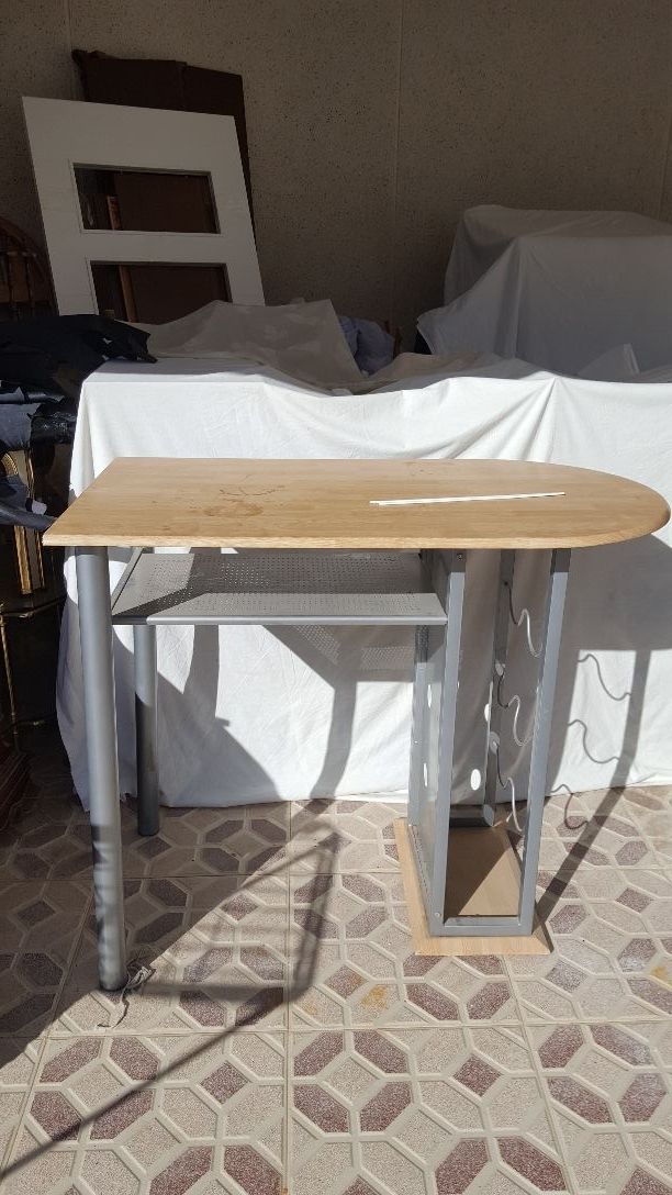 Mesa barra cocina de segunda mano por 25 € en Petrer en WALLAPOP Mesa barra cocina de segunda mano por 25 € en Petrer en WALLAPOP