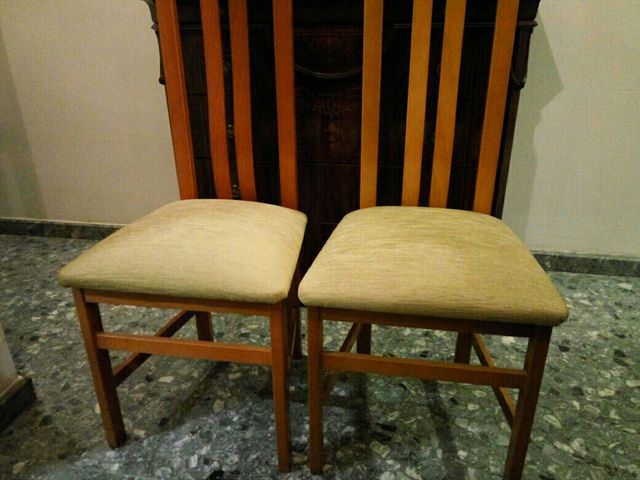Sillas de madera para comedor de segunda mano por 20 € en Antequera ... Sillas de madera para comedor de segunda mano por 20 € en Antequera ...