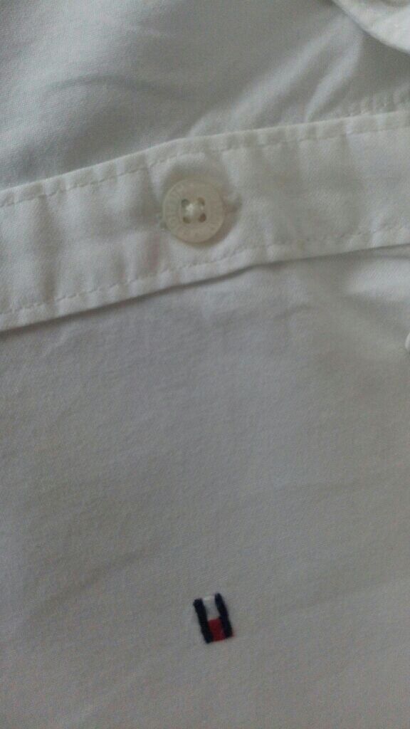 Camisa niño Tommy Hilfiger talla 5-6 años