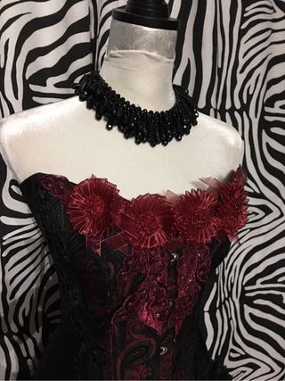 ALQUILER: Conjunto boda temática