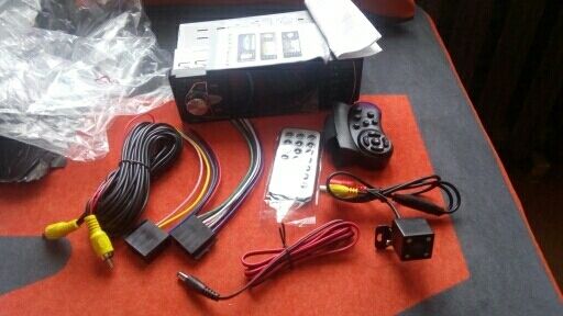 autorradio con pantalla 4.1 pulgadas