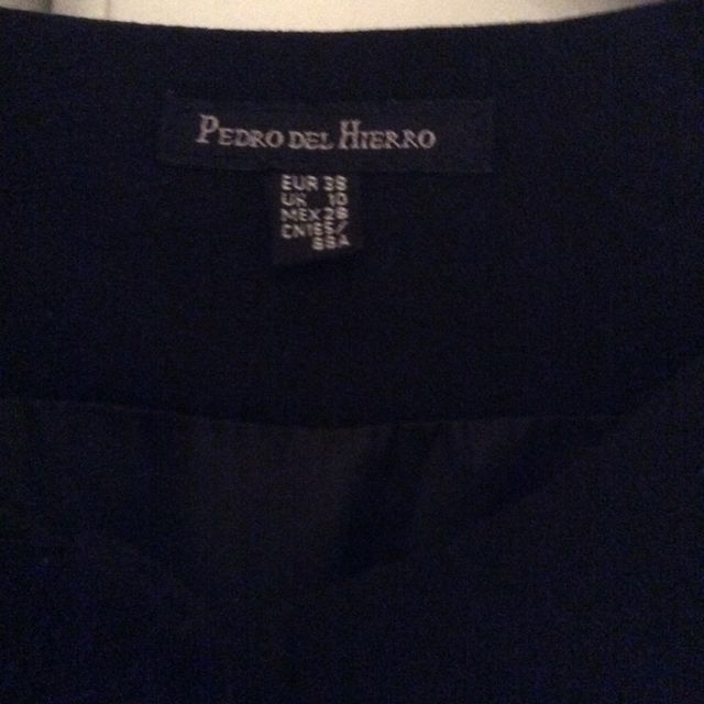 Vestido negro de Pedro del Hierro. Talla 38