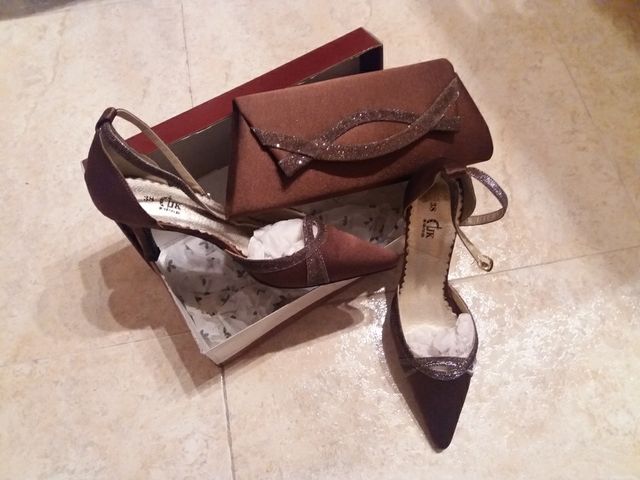 zapatos y bolso de fiesta