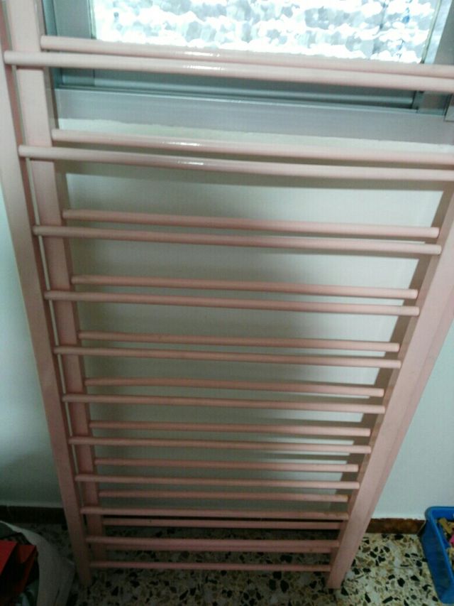 cuna preciosa siempre guardada , se uso menos q na