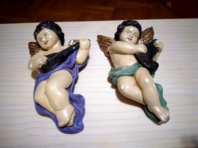 Piccoli angeli in porcellana