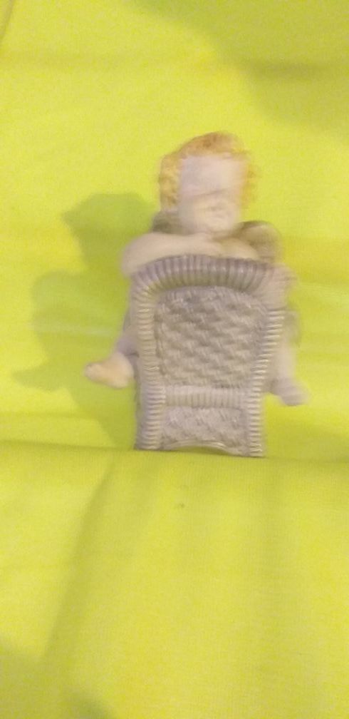 Piccoli angeli in porcellana