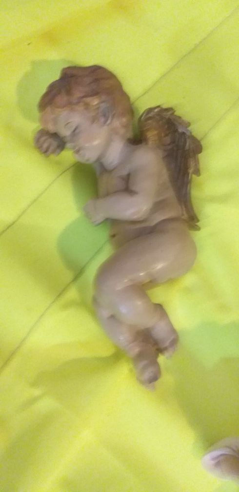 Piccoli angeli in porcellana