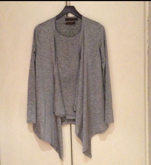 Twin Set (chaqueta+top) de Punto Gris. Talla S