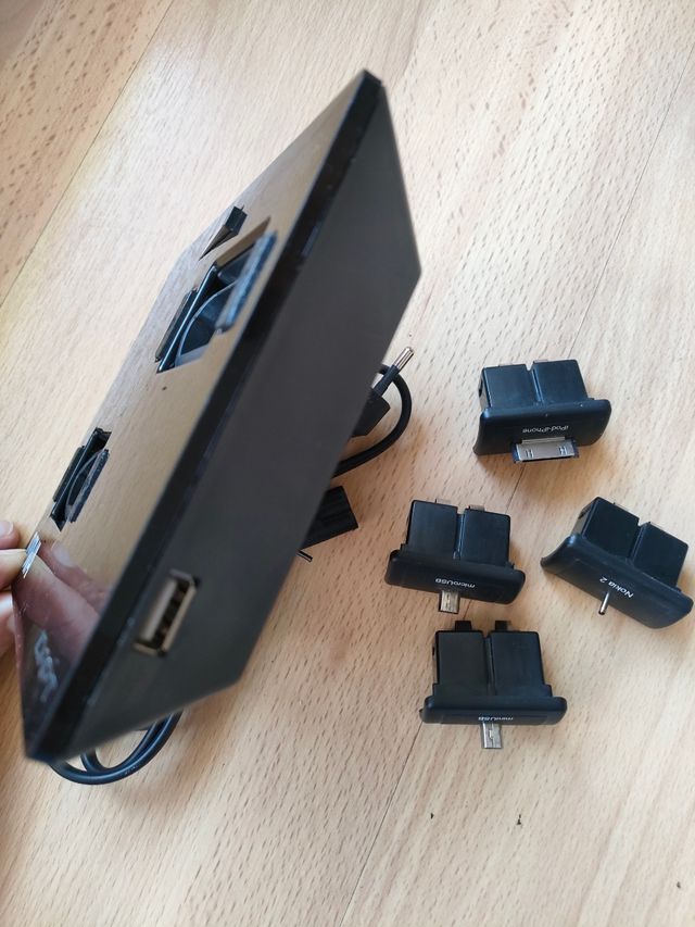 CARICABATTERIE UNIVERSALE IDAPT I2+