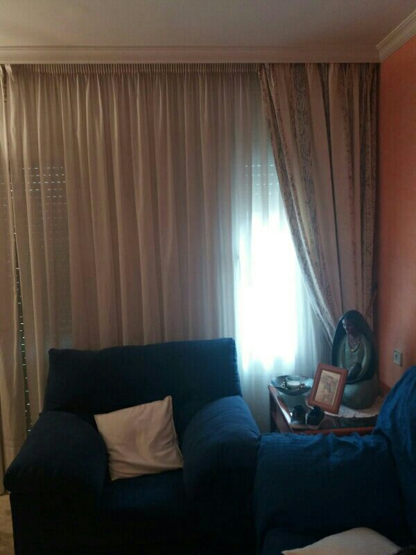 Cortina Comedor de segunda mano por 25 € en Girona en WALLAPOP Cortina Comedor de segunda mano por 25 € en Girona en WALLAPOP