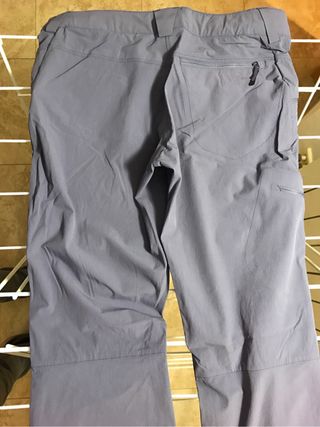Pantalón trekking largo mujer Salomon de segunda mano por 40 EUR en  Barcelona en WALLAPOP