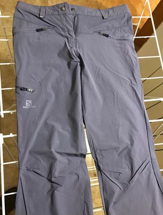 Pantalón trekking largo mujer Salomon de segunda mano por 40 EUR en  Barcelona en WALLAPOP