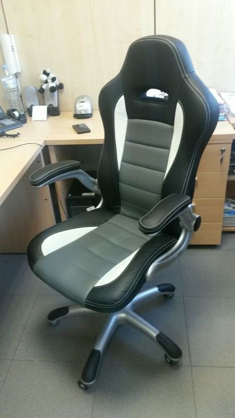 Silla de oficina deportiva nueva de segunda mano por 120 € en Lleida ... Silla de oficina deportiva nueva de segunda mano por 120 € en Lleida ...