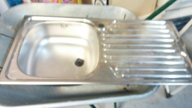 Fregadero de segunda mano por 60 € en Sarriguren en WALLAPOP