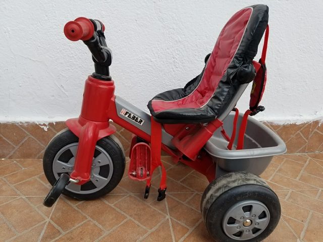 triciclo ferrari Feber