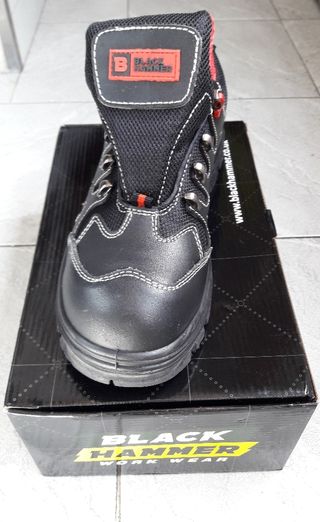 ZAPATOS DE SEGURIDAD BLACK HAMMER de segunda mano por 20 EUR en Madrid en  WALLAPOP