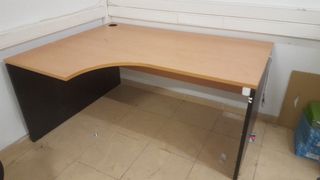 Mesa para oficina de segunda mano en Valencia en WALLAPOP Mesa para oficina de segunda mano en Valencia en WALLAPOP